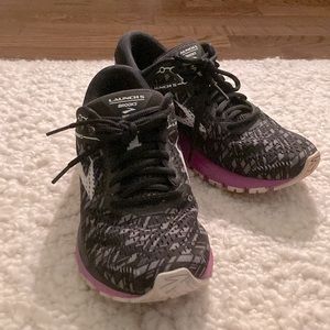 Brooks Launch 5